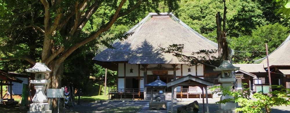 Usu Zenkoji Temple / Zenkoji Temple Natural Park