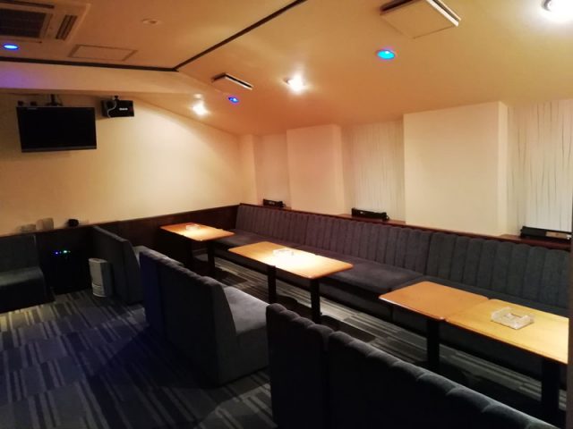 GIRLS LOUNGE Sanae